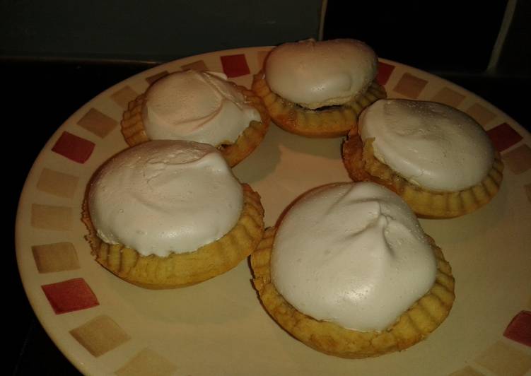 How to Prepare Ultimate Valentines meringue tarts