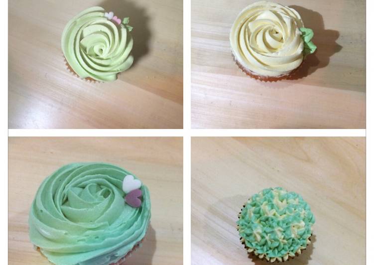 Cara Gampang Menyiapkan Vanilla cupcakes &amp; swiss meringue buttercream Anti Gagal