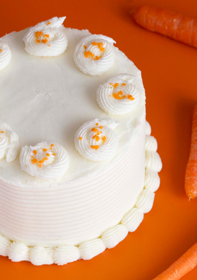 Una foto de Tarta de zanahoria y frosting de queso. Receta sin gluten apta para celíacos