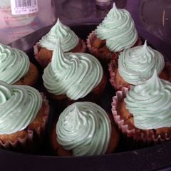 A picture of Banana Cupcakes with honey cinamon frosting or white chocolate frosting.