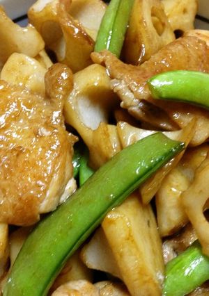 A picture of Simmered Lotus Root and Chicken.