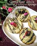Classic Victoria sponge mini cakes
