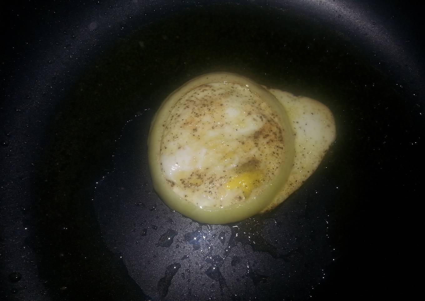 Perfect fried egg