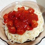 Espaguetis en salsa de tomate y longaniza