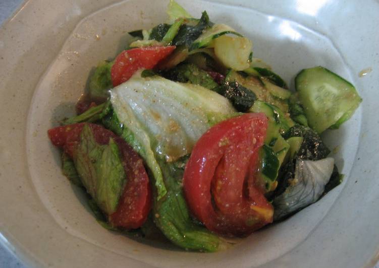 Simple Way to Prepare Speedy Healthy Salad with Jojoen-Style Dressing