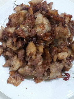 Hình của món Thịt ba chỉ rang cháy cạnh 😇.