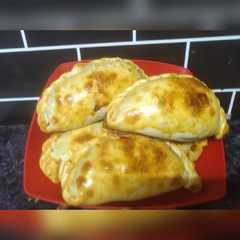 Una foto de Empanadas de pollo cremosas