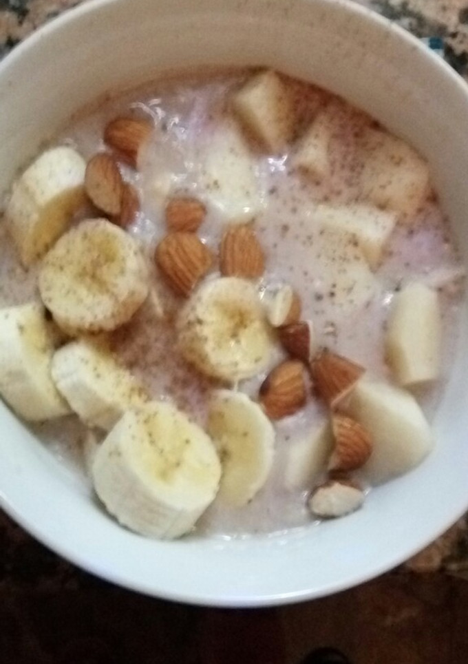 Una foto de Porridge de pera y plátano