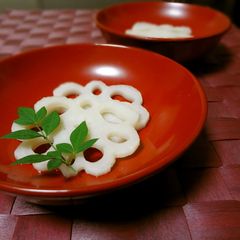 A picture of Pickled Lotus Root.