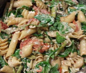 Unique Cuisine Roasted Asparagus and Cherry Tomato Penne Pasta with Goat Cheese Home Style