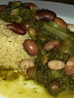 A picture of Sig's Spinach and Bean Duo.