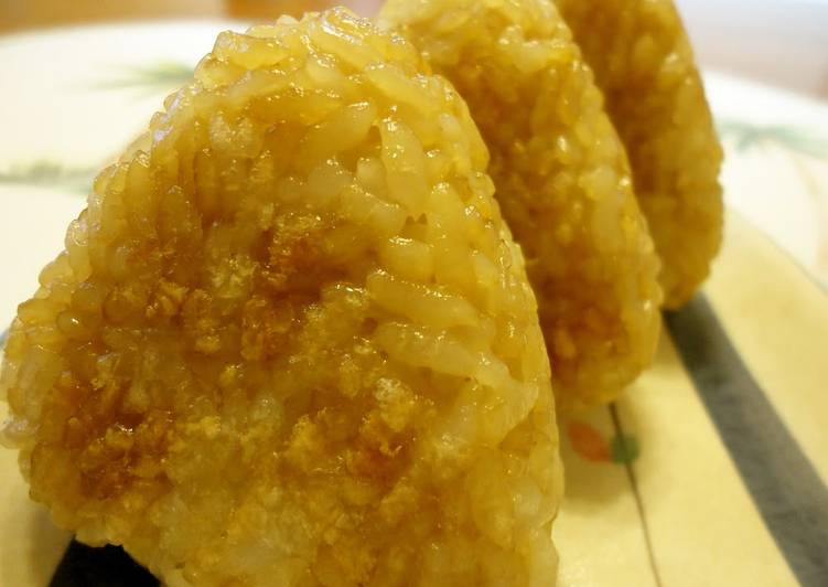 How to Make Speedy Aromatic Toasted Rice Balls
