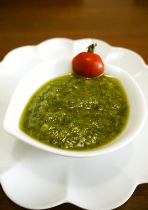A picture of Pesto Genovese Sauce.
