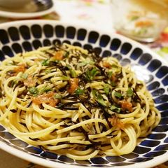 A picture of Hijiki and Umeboshi Spaghetti.