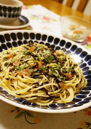 A picture of Hijiki and Umeboshi Spaghetti.