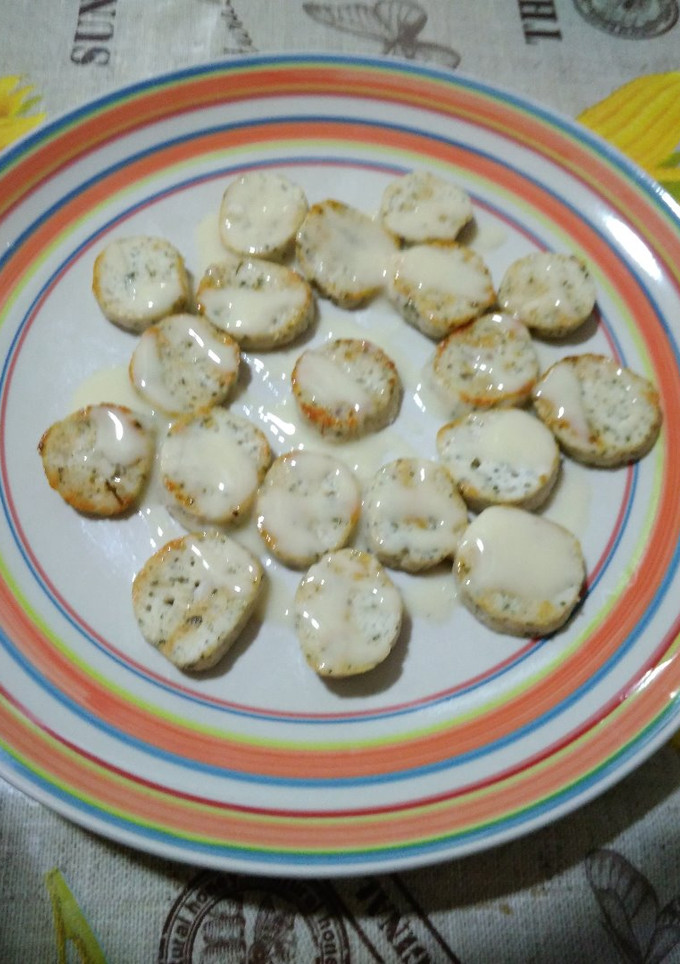 Una foto de Salchichas de pollo y parmesano con thermomix