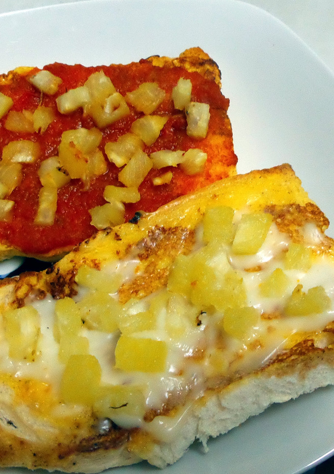 A picture of Simple pizza.