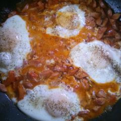 A picture of Egg's supreme.