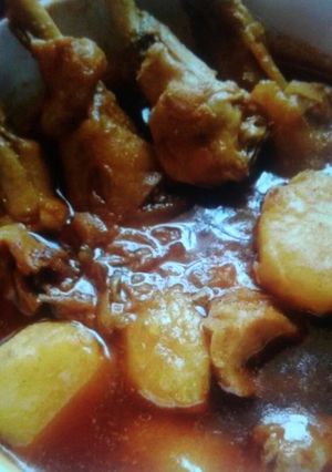 লেগ পিস ঝোল(leg piece jhol recipe in Bengali) রেসিপির প্রধান ছবি