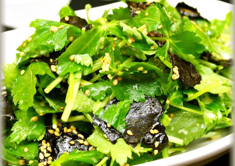 Simple Way to Make Homemade Easy Mitsuba and Nori Seaweed Salad