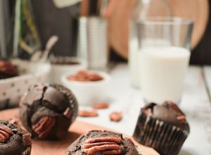 Gambar Chocolate Muffin and Pecan