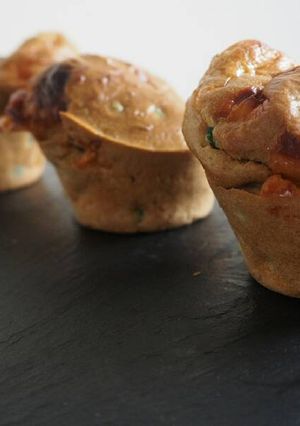 Une photo de Muffins salés petits pois et cheddar