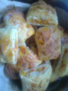 A picture of Chicken pizza bread.