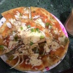 Aloo Kulcha Pizza A picture of Aloo Kulcha Pizza.