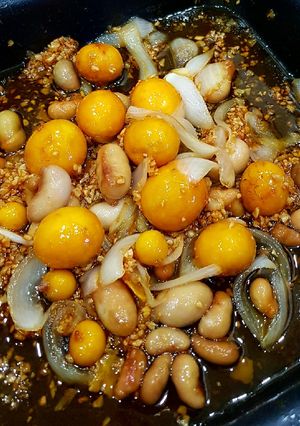 Hình của món Ngọc kê, trứng non cháy tỏi.