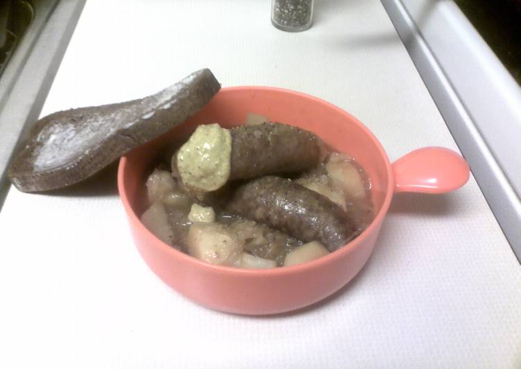 Recipe of Quick Beer Brats in Brei with Brownbread