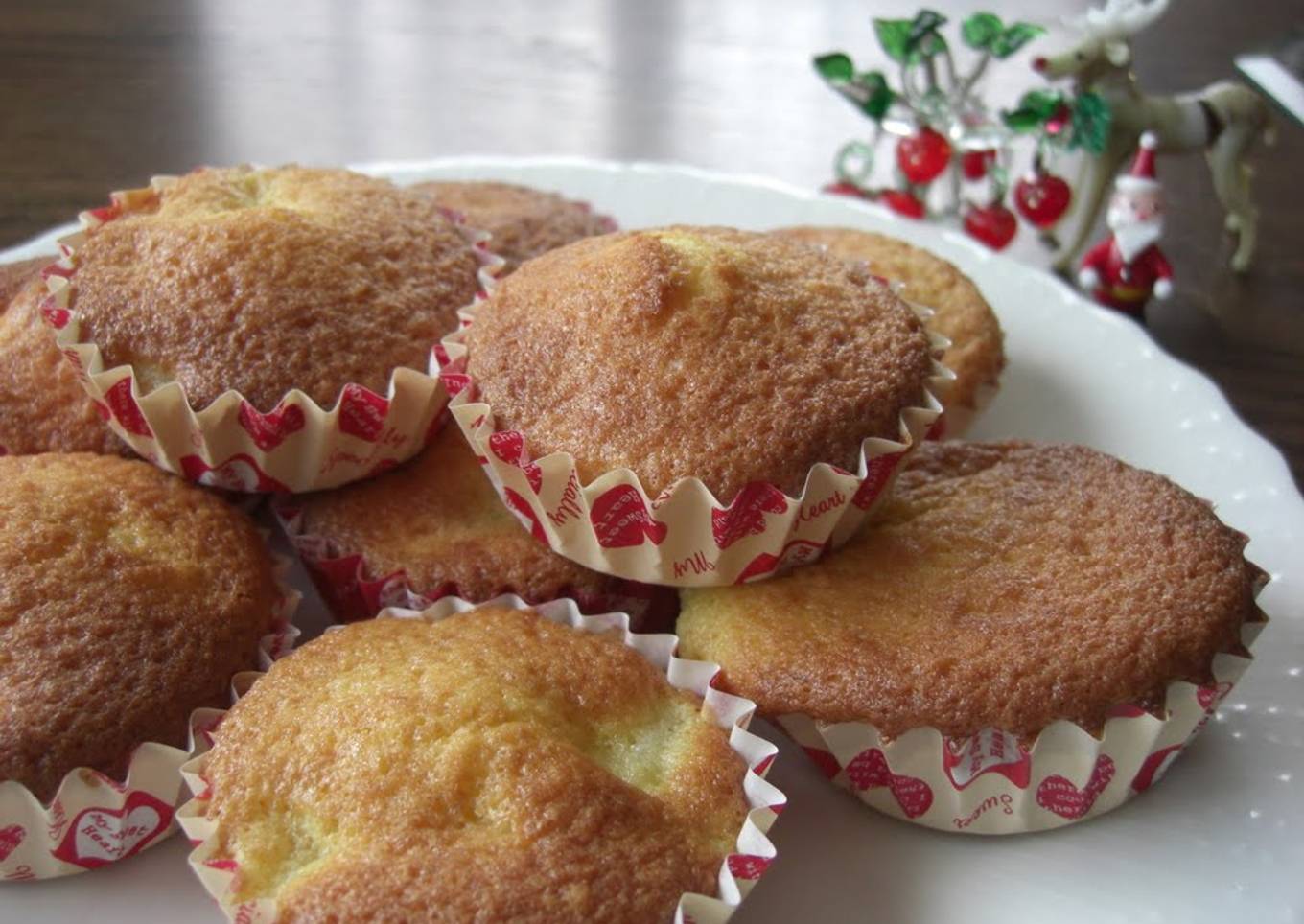 Simple Apple Madeleines