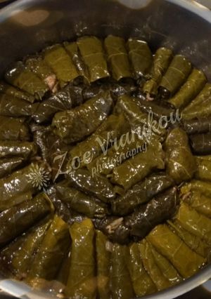 A picture of Cretan Dolmadakia.
