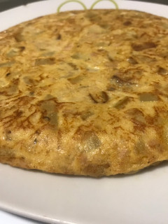 Una foto de Tortilla de Papas y atún