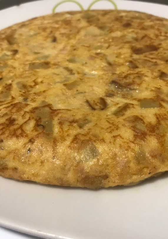 Una foto de Tortilla de Papas y atún