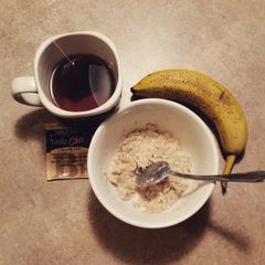 A picture of Simple oatmeal.