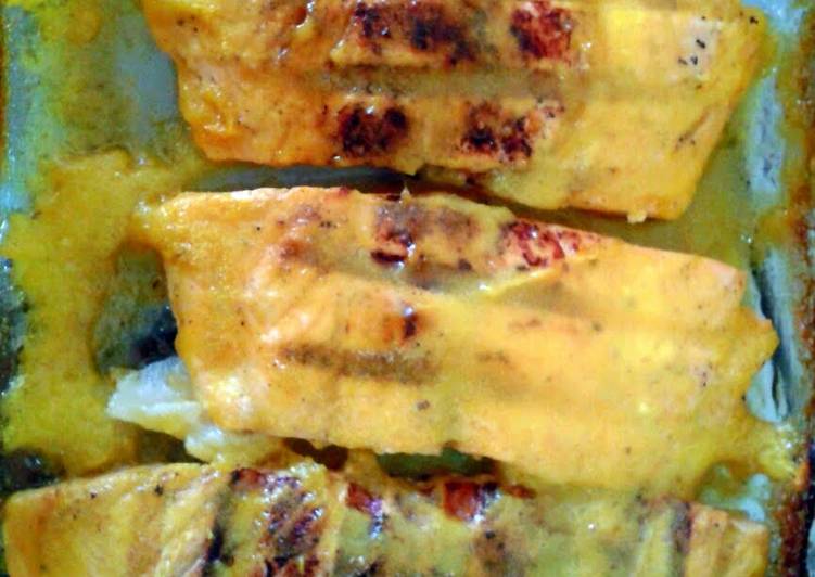 Recipe of Super Quick Salmon with mango sauce