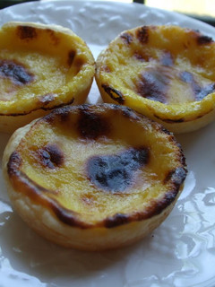 A picture of Egg Tarts.