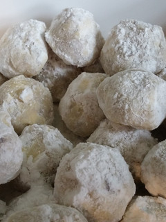 A picture of Russian Teacake (Nut Balls).