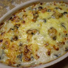 A picture of Easy To Make Oyster and Spinach Gratin.