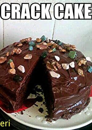 A picture of Emme's Chocolate Buttercream Frosting.