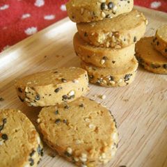 Crisp Kinako Cookies A picture of Crisp Kinako Cookies.