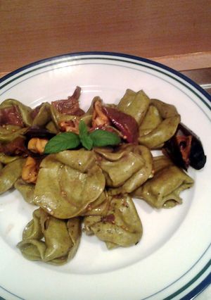 A picture of Fresh pasta with mussels and porcini (mushroom)I really love the mussels and this combination is really nice and light!.