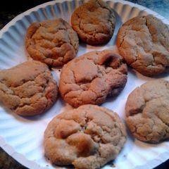 A picture of moms peanut butter cookies.
