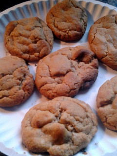 A picture of moms peanut butter cookies.