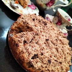 A picture of Apple crumble cake.