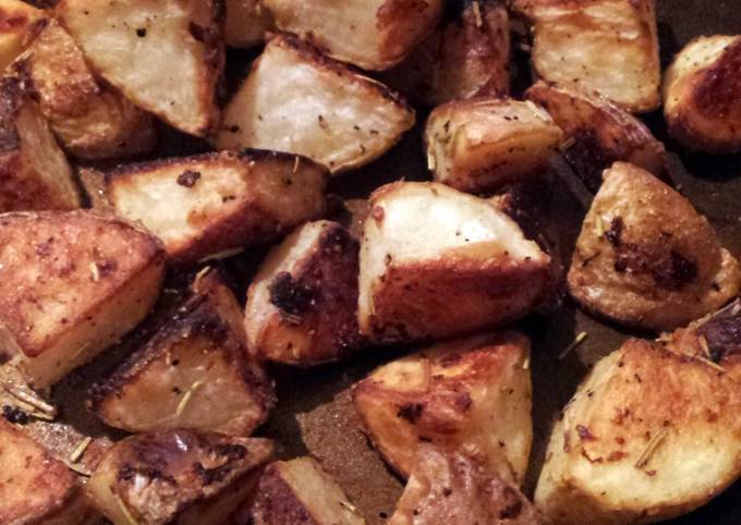 Recipe of Quick Roasted Rosemary White Potatoes