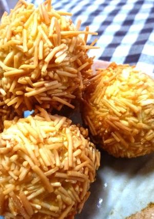 A picture of Sweet Potato and Chestnut Fried Balls.