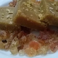 A picture of Goand or Allovera ka Halwa.