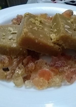 A picture of Goand or Allovera ka Halwa.