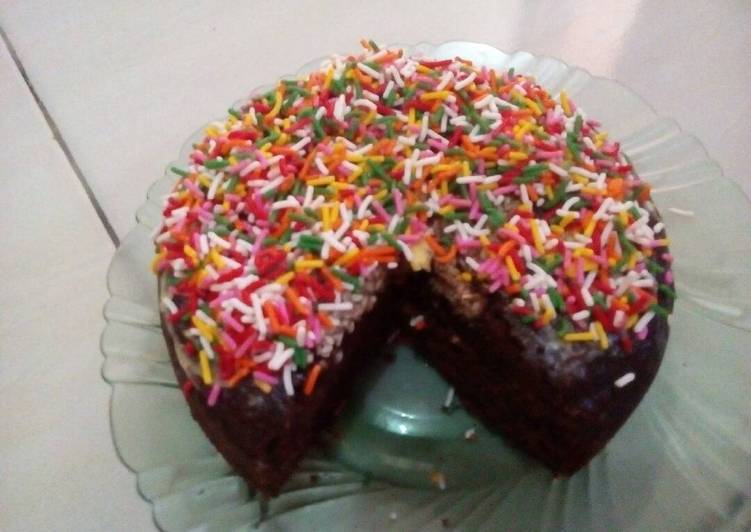  Resep  Bolu  Cokelat Warna Warni Rice  Cooker  oleh Jiffly 